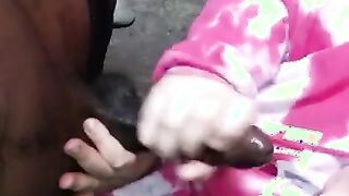 Tinédzser fiatal barinő barna hímtagot szop