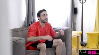 A szívdöglesztő zsenge bige tv nézés helyzett szopna