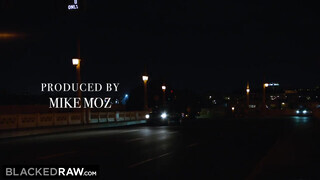 Morgan Rain kedveli az óriás falloszt