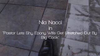Nia Nacci imádja a fehér hímtagot