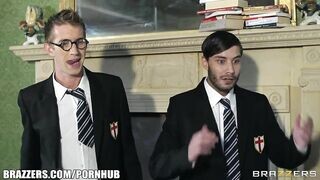 Tarra White a szexy sulis repedtsarkú