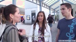 Amatőr tini pár pénzért kupakol