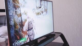 Gamer pipi konzolozás helyett rúdat kap