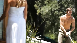 Brandi Love a kertész pacákkal kúrel