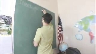 Termetes keblű tanárnők