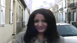 Francia Arab lányt partyba kufirconlak