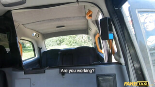 Fake Taxi - Sabien DeMonia a termetes cickós lotyó