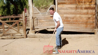 My Friends Hot Moms - Brett Rossi és a tanyasi csóka