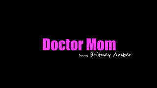 Moms Teach Porno - Britney Amber a szőrös punás milf