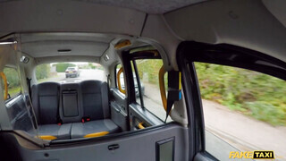 Fake Taxi - Lenina Crowne kedveli kúrni a taxiban