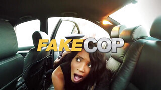Fake Taxi - Roxy Lace muffját a csoki taxis reszeli