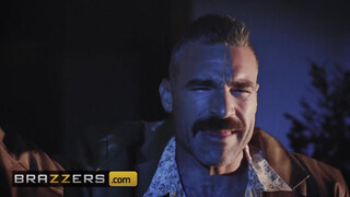 Brazzers - Kendra Spade lyuka megdöngetve
