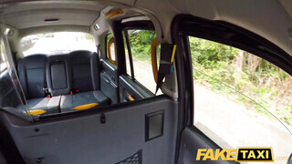 Fake Taxi - Barbie Sins ánuszba reszelve