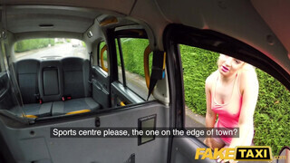 Fake Taxi - Lana Harding a taxissal kufircol