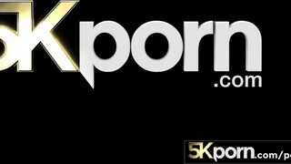 5KPorn - Naomi Blue picsája megbaszva