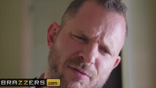 Brazzers - Honey Gold a vadító félvér csajszi