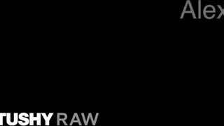 TUSHYRAW - cuki pici fiatal hátsó nyílásba megbaszva, de nagyon
