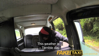 FakeTaxi - brazil lány análba dugva