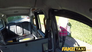 Fake Taxi - Kylie Nymphette a cafka koleszos csaj