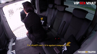 FuckedInTraffic - Jocelyne szexy cseh gádzsi és a sofőr