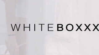 WhiteBoxxx - kicsmellű bige keményen megkettyintve