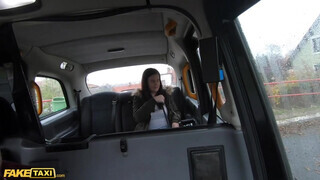 Fake Taxi - Little Eliss a gigászi tőgyes zsenge