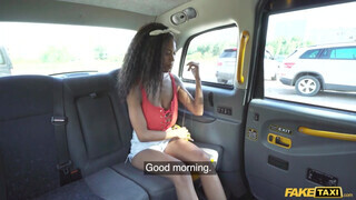 Fake Taxi - Tina Fire a óriási keblű néger gádzsi