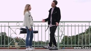 Casual Fiatal Szex - kívánatos csoki lány és a barátja