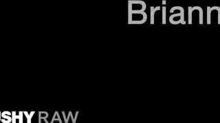 TUSHYRAW - Brianna a bájos dél amerikai milf