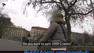 PublicAgent Hajléktalan szuka nem tud a hotelben fizetni