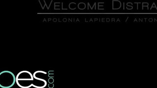 Babes - Apolonia Lapiedra a kívánatos latin amerikai fiatal