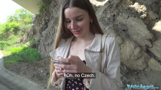 Public Agent - Arina Shy a félénk zsenge csaj
