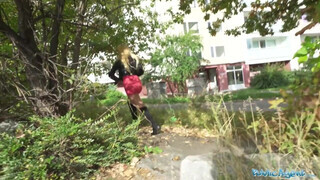 Public Agent - Anna Khara pénzért egy jót kufircol