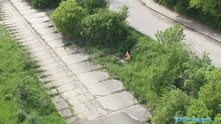 Public Agent - Jenny Doll bekapja a termetes kukacot