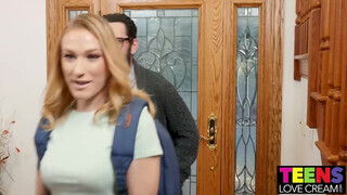 Kasey Miller a luvnya tinédzser gádzsi