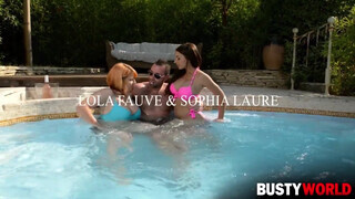 Lola Fauve és Sophia Laure édeshármasban szeretkeznek