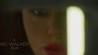 Deeper - Vanna Bardot csoki fószerrel kefél