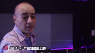 Digitalplaygournd - Aidra Fox a beindult tini bige