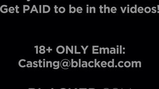 BLACKED - Slimthick Vic a hatalmas csöcsű világos szőke milf