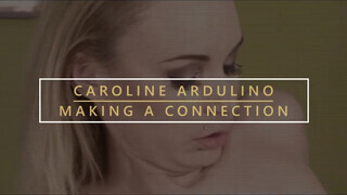 Caroline Ardulino fiatalabb pasassal kufircol