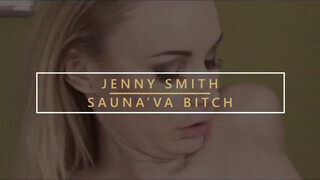 Jenny Smith a világos szőke óriási mellű milf lovagol a faszon