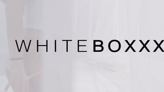 WhiteBoxxx - Darcia Lee a gigantikus csöcsű magyar kreol maca