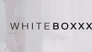 WhiteBoxxx - Eveline Dellai segg lyukba kurelva