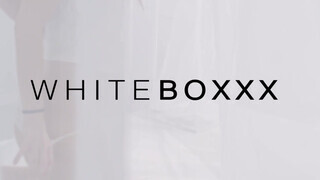 WhiteBoxxx - Kaisa Nord és Elena Vega édeshármasban kettyintenek
