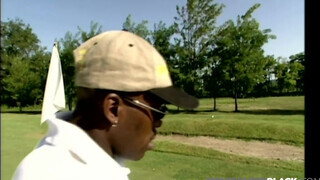 Private Interracial - Sylvia Sun a golfpályán megkettyintve