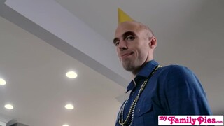 Mostohafivér barátnője: Csak egy csók volt, nem mintha a farkát szívtad volna porno