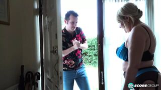 Amy Goodhead forró randija egy fiatalabb pasassal