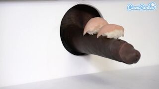 Hatalmas csöcsű leszbi milf-ek sushi glory hole kalandja bbc szopással és cuki ázsiai tinitel
