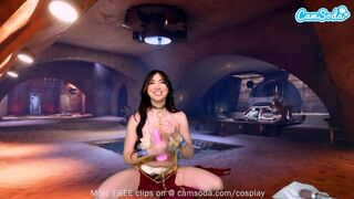 Princess Leia cosplayban élvezi a óriási cickós fekete szépség játékát