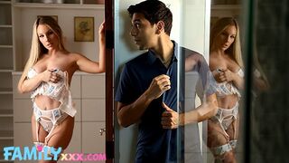 Forró MILF mostohaanya kielégíti a tini palit a FamilyXXX legújabb videójában